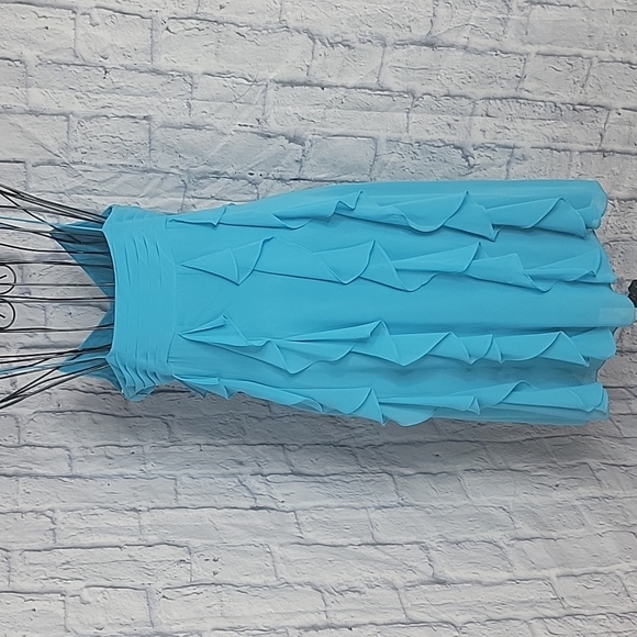 ELIZA J NEW YORK Powder Blue Pleated and Ruffled Prom Dress Size‎ 4 - Picture 8 of 9